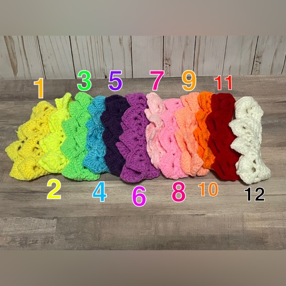 NEW NEVER WORN crochet crown tiara infant newborn baby photo photography prop - Picture 3 of 7